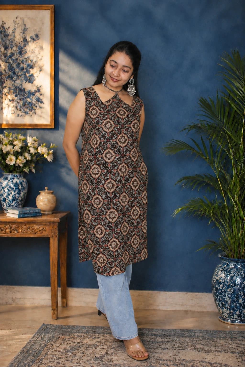 kurta_model_pose.webp