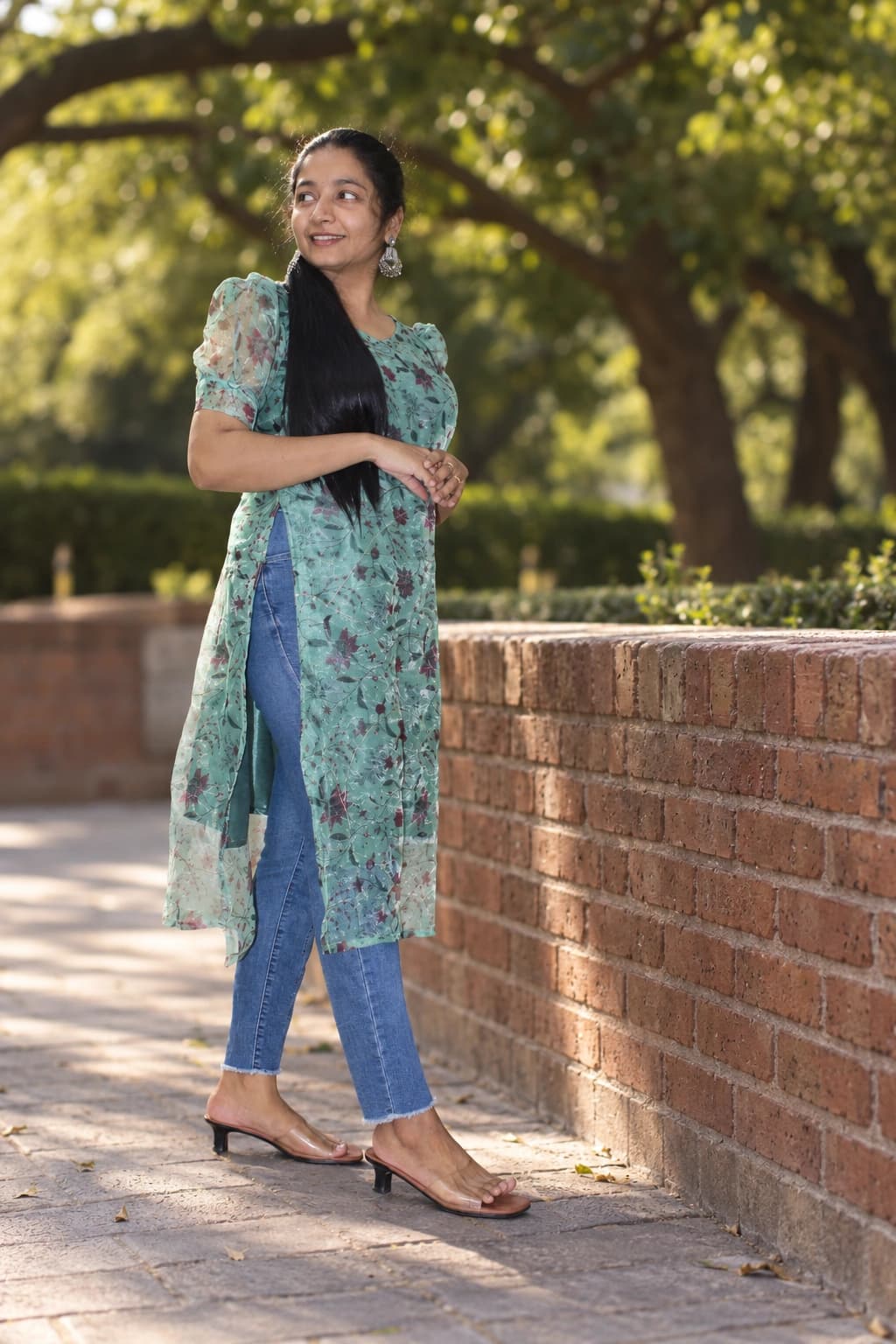 outdoor_portrait_1024x1536 (1).webp